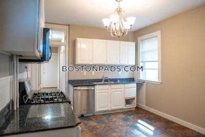 Mission Hill Spacious 6 bed 2 bath available NOW on Parker Hill Ave in Mission Hill!  Boston - $9,900