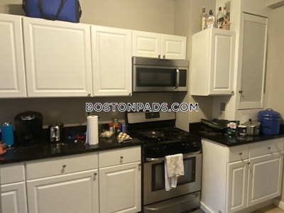 North End 2 Beds 1 Bath Boston - $3,150