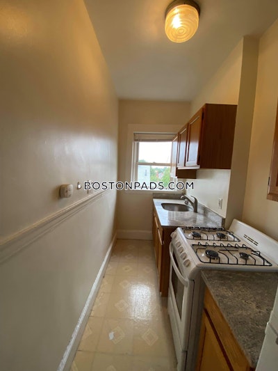 Somerville 1 Bed 1 Bath  Winter Hill - $2,150