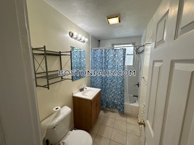 Somerville 3 Bed 1 Bath SOMERVILLE  Winter Hill - $2,800