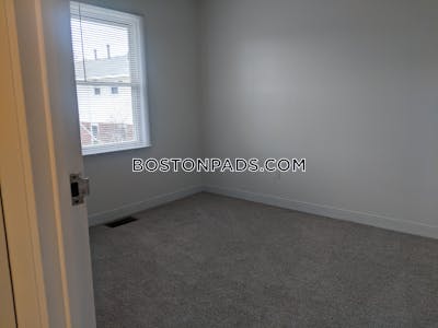 Roslindale Apartment for rent 3 Bedrooms 1 Bath Boston - $3,269