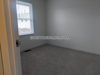 Roslindale Apartment for rent 3 Bedrooms 1 Bath Boston - $3,645